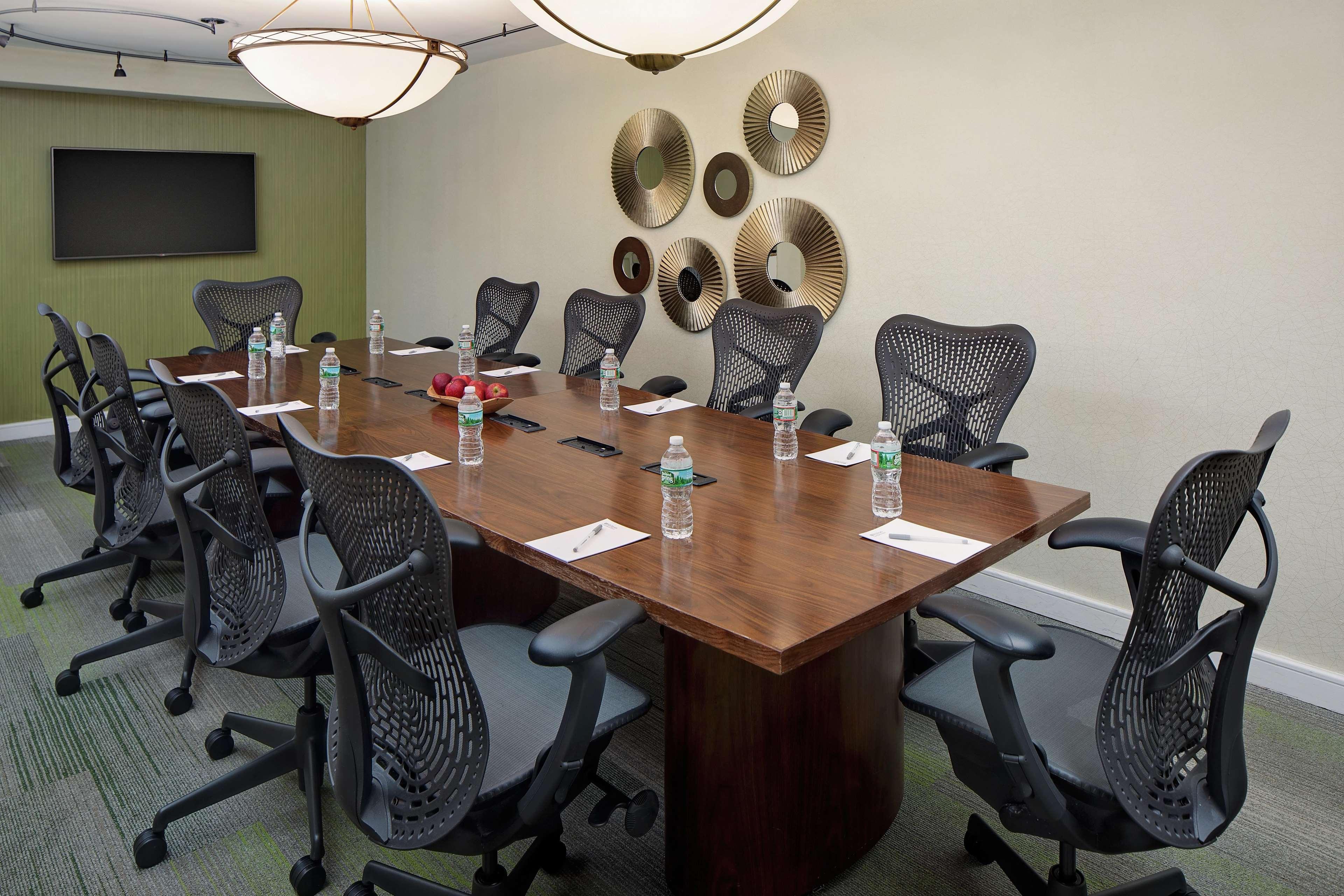 Hilton Garden Inn Boston-Burlington Dış mekan fotoğraf